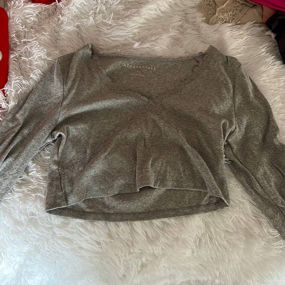 Aeropastel large grey low cut crop top